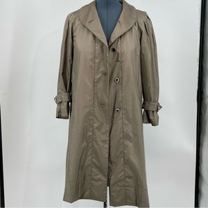 Women’s long coat , Club 5’4”, size 2 , good condition , preowned